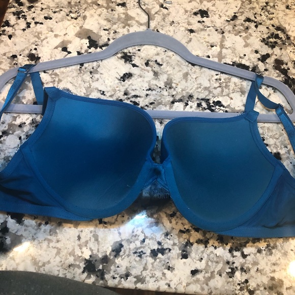 Victoria Secret Very Sexy Push Up Padded Bra - Picture 8 of 9